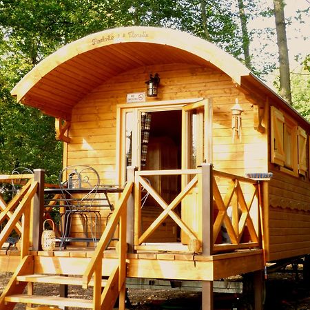 Roulotte Les Deux Geais Villa Sainte-Opportune-du-Bosc Kültér fotó